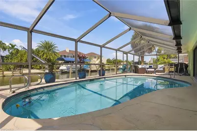 371 Washington Ct, Fort Myers Beach, FL 33931 - Photo 4