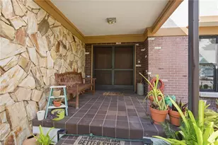 15890 Dorth Cir, Fort Myers, FL 33908 - Photo 4