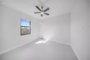 1005 NE 4th Pl, Cape Coral, FL 33909 - Photo 16