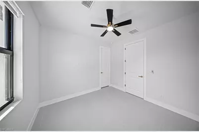 1005 NE 4th Pl, Cape Coral, FL 33909 - Photo 20