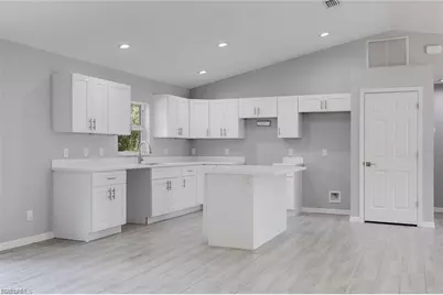 2100 W 15th St, Lehigh Acres, FL 33972 - Photo 8