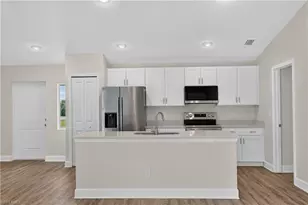 509 NE 24th Terrace, Cape Coral, FL 33909 - Photo 4