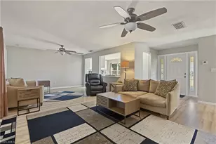 5210 Sunnybrook Ct, Cape Coral, FL 33904 - Photo 4