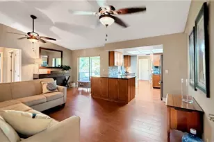 617 SE 21st Ln, Cape Coral, FL 33990 - Photo 28