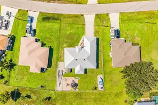 621 NW 18th Pl, Cape Coral, FL 33993 - Photo 26