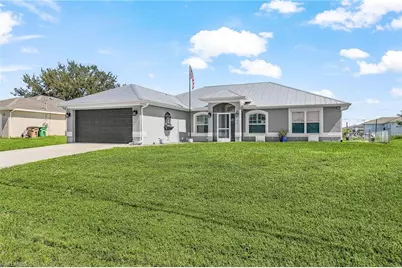 621 NW 18th Pl, Cape Coral, FL 33993 - Photo 2