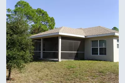 924 Hollister Ave, Lehigh Acres, FL 33974 - Photo 10