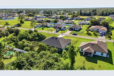 4025 NE 10th Pl, Cape Coral, FL 33909 - Photo 42