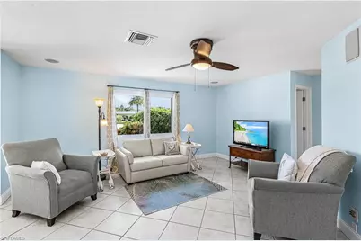 4632 SE 1st Pl, Cape Coral, FL 33904 - Photo 2