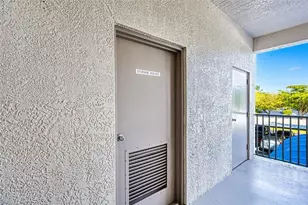14801 Park Lake Dr, Fort Myers, FL 33919 - Photo 36