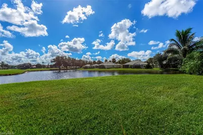 12083 Mahogany Isle Ln, Fort Myers, FL 33913 - Photo 28