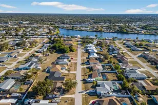 876 Linnaen Terrace NW, Port Charlotte, FL 33948 - Photo 26