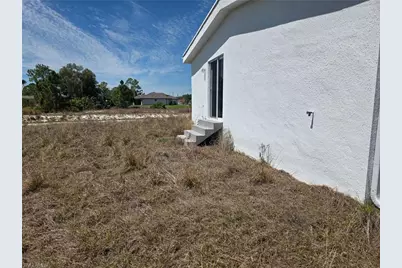 2913 34th St SW, Lehigh Acres, FL 33976 - Photo 4