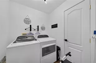 2028 NE Juanita Pl, Cape Coral, FL 33909 - Photo 20