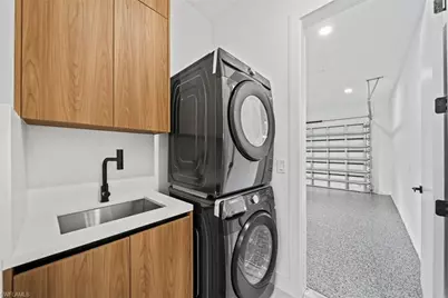 300 NW 18th St, Cape Coral, FL 33993 - Photo 12