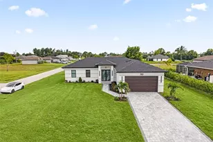 300 NW 18th St, Cape Coral, FL 33993 - Photo 2
