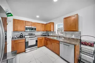 2505 NW 28th St, Cape Coral, FL 33993 - Photo 12