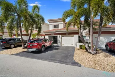 13331 Medinah Cir W #2, Fort Myers, FL 33907 - Photo 2