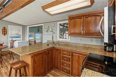 274 Caravan Cir, North Fort Myers, FL 33903 - Photo 14