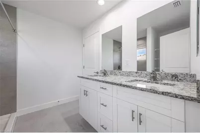 3305 40th St W, Lehigh Acres, FL 33971 - Photo 20