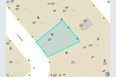 1878 La Roda Ave, Lehigh Acres, FL 33972 - Photo 2