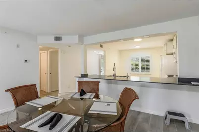 9900 Sunset Cove Ln #115, Fort Myers, FL 33919 - Photo 6