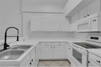 4113 Residence Dr #217, Fort Myers, FL 33901 - Photo 4