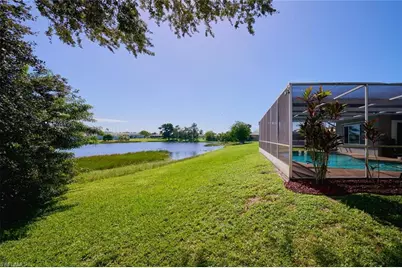 208 S Lake Dr, Lehigh Acres, FL 33936 - Photo 22