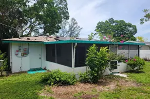 6683 E Tropicana Dr, Fort Myers, FL 33919 - Photo 10
