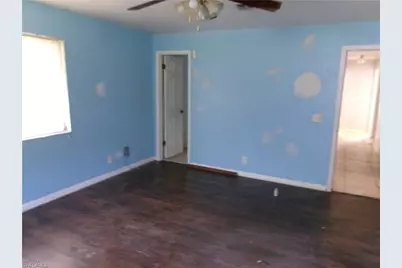 902 Poinsettia Ave, Lehigh Acres, FL 33972 - Photo 4