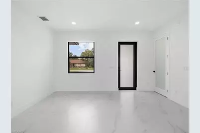 321 SE 2nd St, Cape Coral, FL 33990 - Photo 6