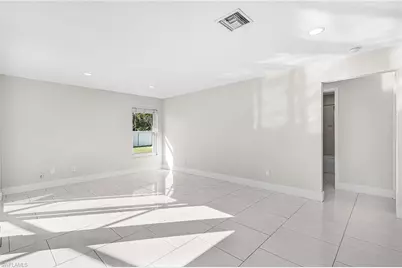 2326 SE 15th St, Cape Coral, FL 33990 - Photo 8