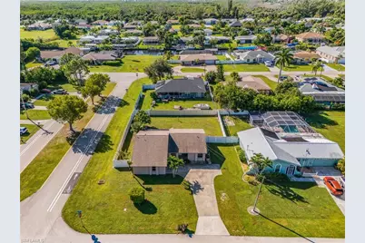2326 SE 15th St, Cape Coral, FL 33990 - Photo 24