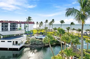 2445 W Gulf Dr, Sanibel, FL 33957 - Photo 1