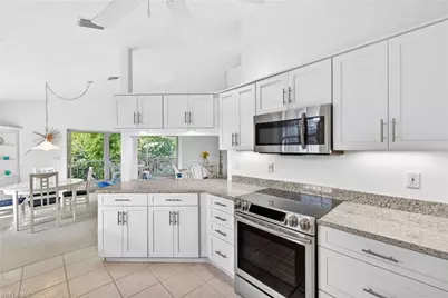 1112 Skiff Pl, Sanibel, FL 33957 - Photo 14
