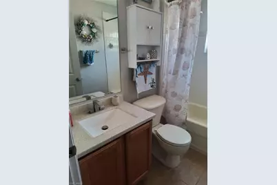 8130 Tar Hollow Dr, Gibsonton, FL 33534 - Photo 10