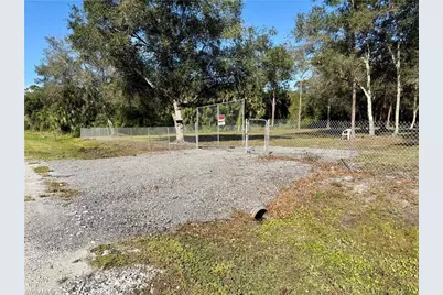 465 S Estribo St, Clewiston, FL 33440 - Photo 2
