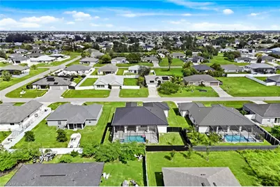 1802 SW 3rd Ter, Cape Coral, FL 33991 - Photo 48