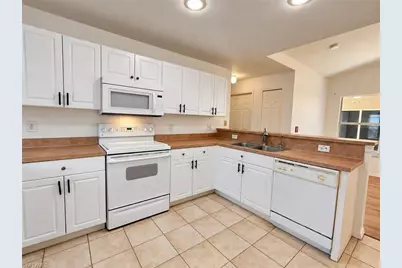 2122 NW 14th Ln, Cape Coral, FL 33993 - Photo 6