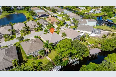 9274 Palm Island Cir, North Fort Myers, FL 33903 - Photo 38