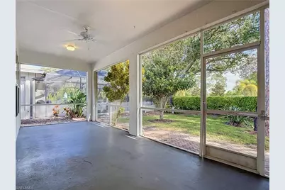 208 Stanhope Cir, Naples, FL 34104 - Photo 28