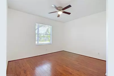208 Stanhope Cir, Naples, FL 34104 - Photo 14
