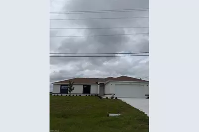 330 SW 11th Pl, Cape Coral, FL 33991 - Photo 2