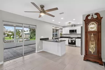 94 Gold Key Ct, North Fort Myers, FL 33917 - Photo 10