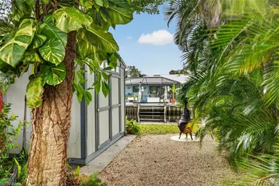 94 Gold Key Ct, North Fort Myers, FL 33917 - Photo 40
