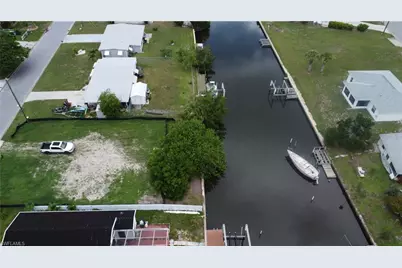115 Poinsettia Cir NE, Port Charlotte, FL 33952 - Photo 2