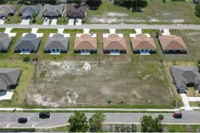 1224 Country Club Blvd, Cape Coral, FL 33990 - Photo 1