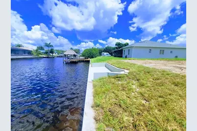 2031 SE 21st St, Cape Coral, FL 33990 - Photo 4