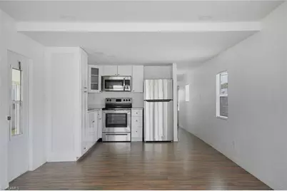 5558 Palm Beach Blvd #214, Fort Myers, FL 33905 - Photo 6