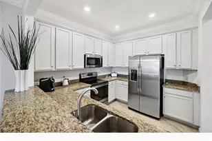 2672 Blossom Wy, Naples, FL 34120 - Photo 6